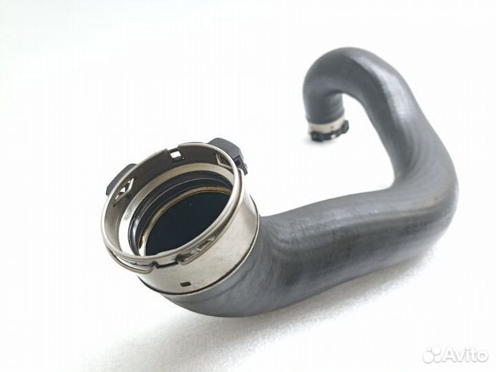 Патрубок интеркулера правый Mercedes-Benz E-Class