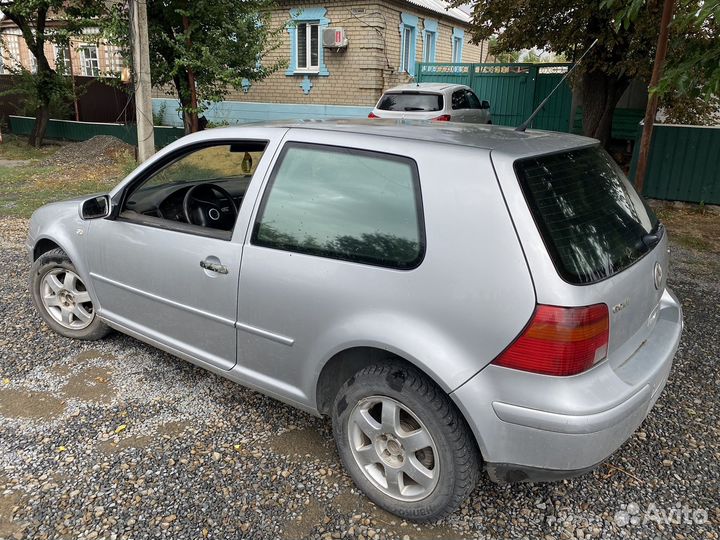 Volkswagen Golf 1.9 МТ, 2001, 333 000 км
