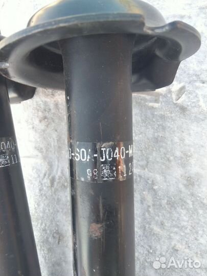 Амортизаторы передние и задние на Хонда Торнео