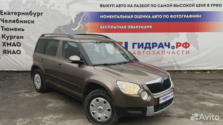 Фонарь задний правый Skoda Yeti (5L) 5L0945112