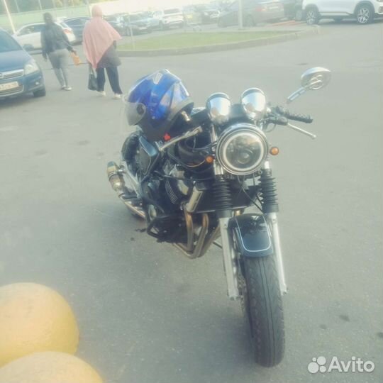 Хонда CB400 SFour кафе рейсер