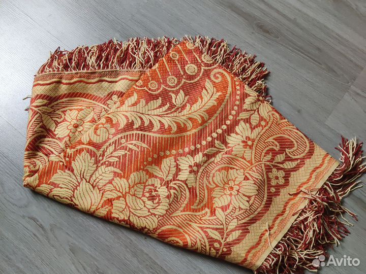 Скатерть винтажная ГДР с бахромой