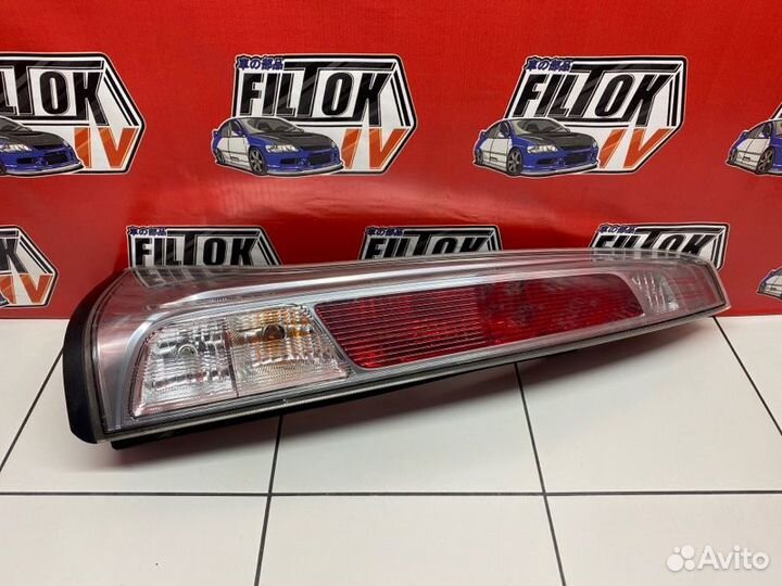 Стоп сигнал задний левый Nissan Serena C26 MR20DD