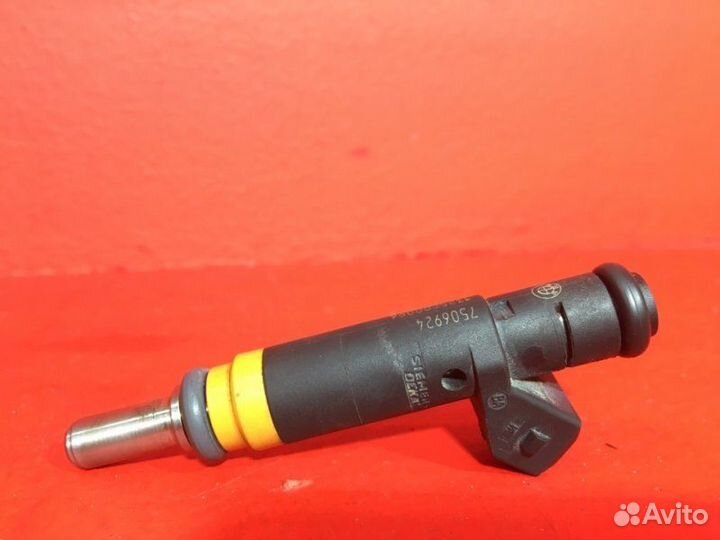 Форсунка Bmw 7 E65 N62B36A 2004