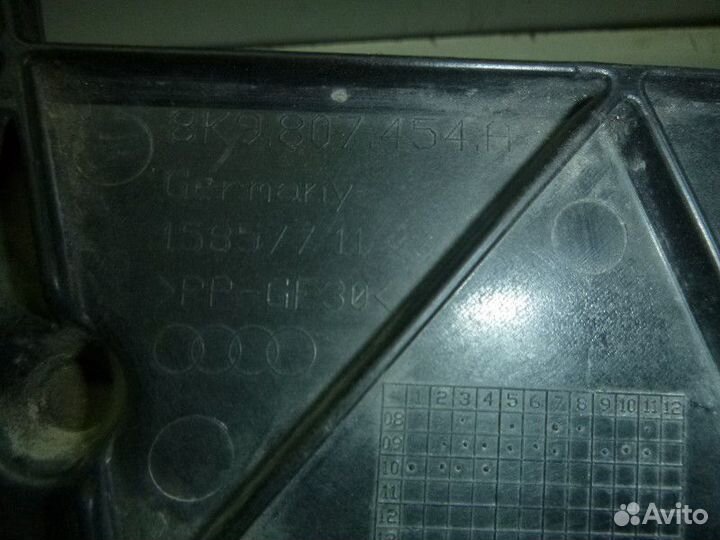 Направляющая заднего бампера правая audi A4 B8 all