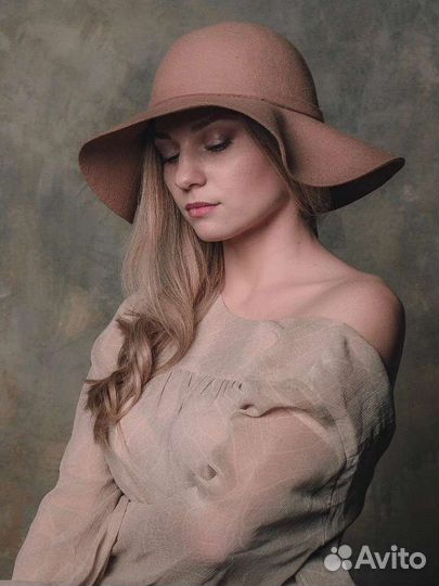 Шляпа женская осенняя широкополая