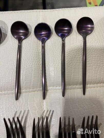 Столовые приборы