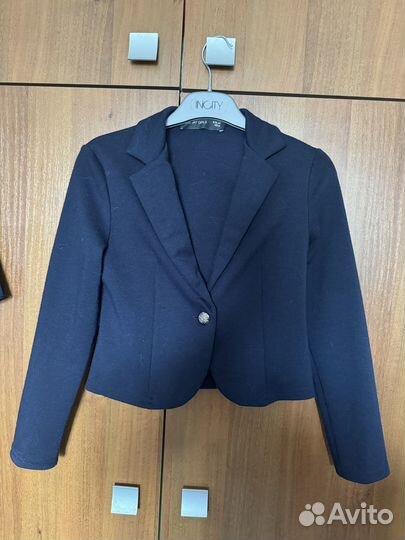 Пиджак на девочку 134