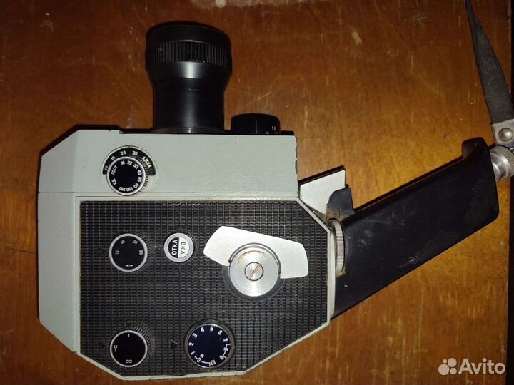 Кинокамера СССР Кварц 2*8С-3
