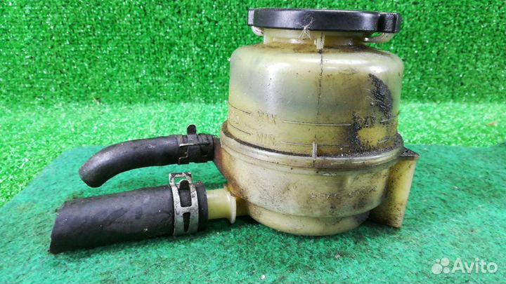 Бачок гур Toyota Camry XV40