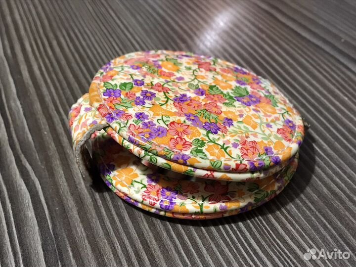 Зеркало карманное компактное на кнопке