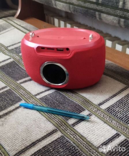 Небольшая bluetooth колонка