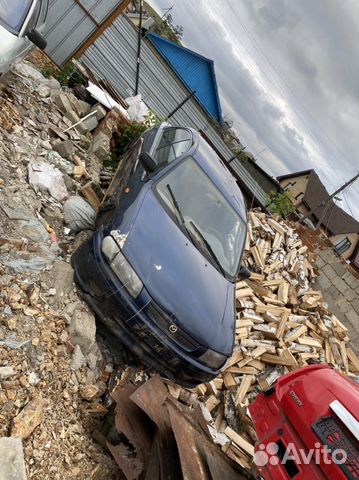 Капот mazda 323