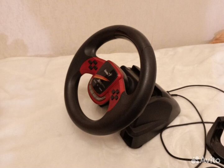 Игровой руль с педалями для пк