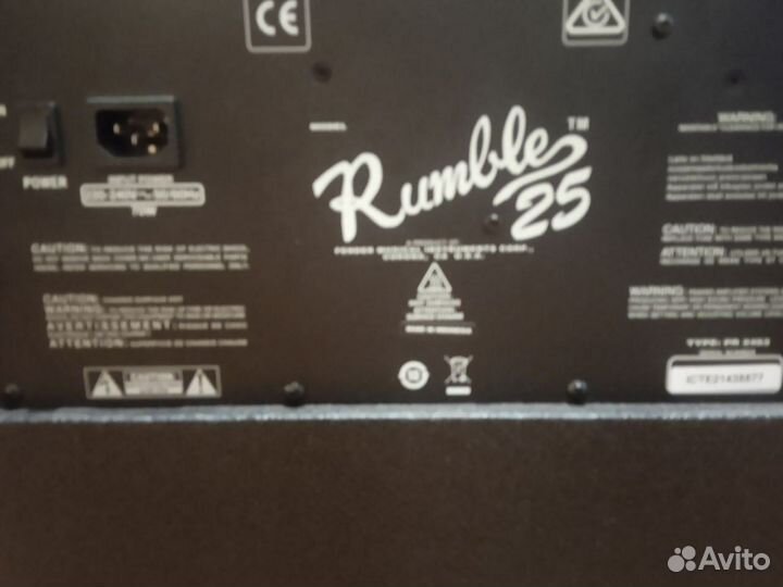 Басовый комбоусилитель fender rumble 25 combo (V3)