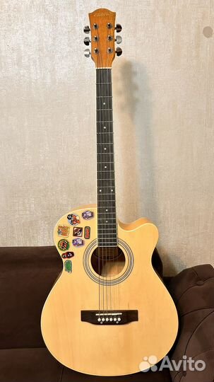 Гитара электроакустическая