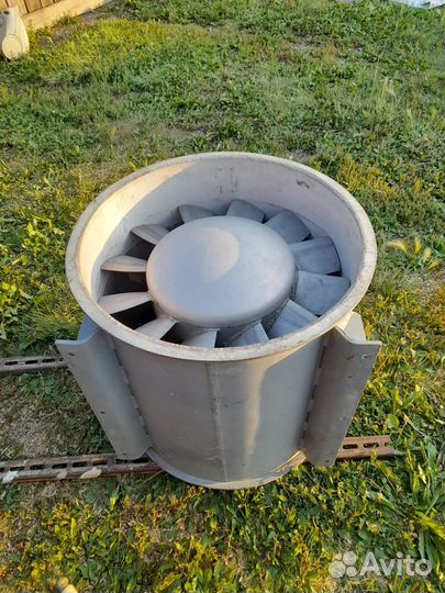 Вентилятор осевой, двигатель асинхронный