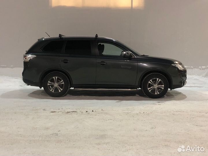 Mitsubishi Outlander 2.0 CVT, 2014, 61 735 км