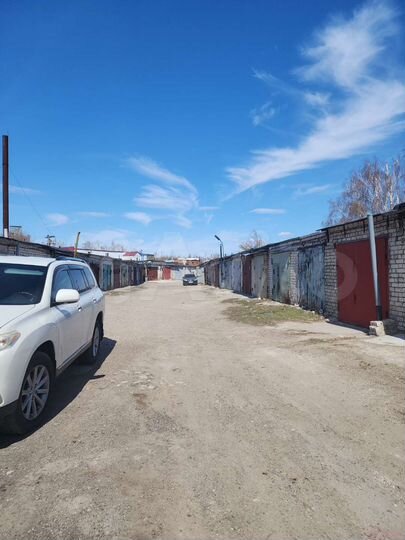 Гараж, > 30 м²