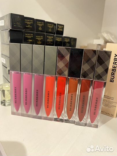 Бархатная жидкая помада Burberry