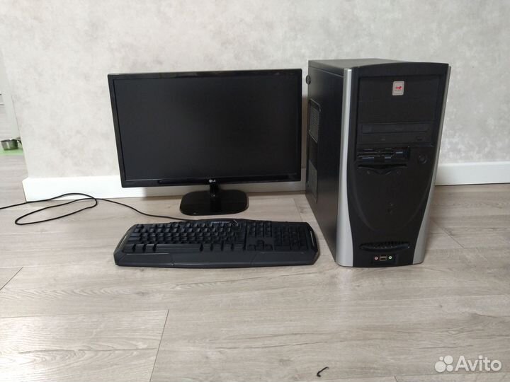 Игровой компьютер i5 7500 3,4(3,8)ггц с монитором