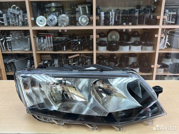 Фара Шкода Октавия / Skoda Octavia