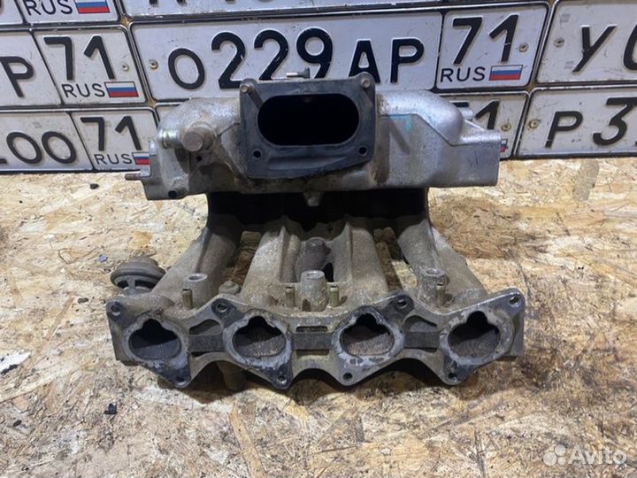 Впускной коллектор Kia Sportage