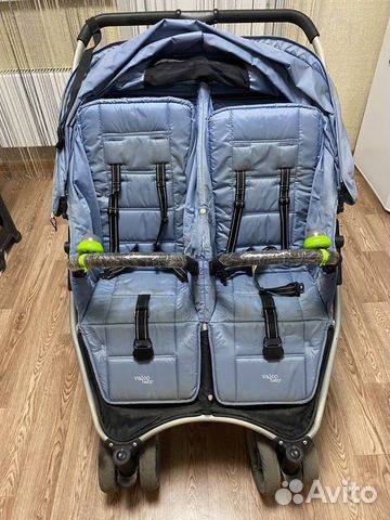 Коляска для двойни valcobaby