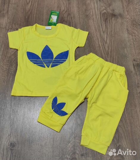 Костюм, новые 80,90,100