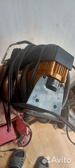 Автомобильный компрессор