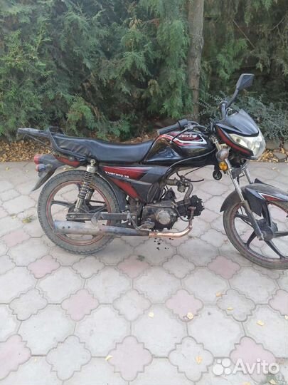 Продаю мопед