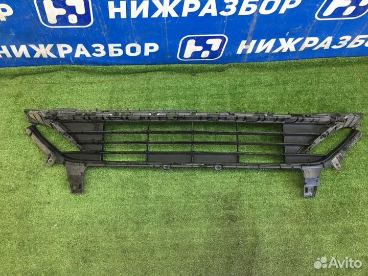 Решетка бампера передняя Kia K5