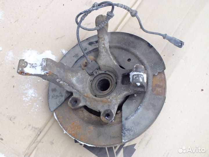 Кулак поворотный Renault Logan