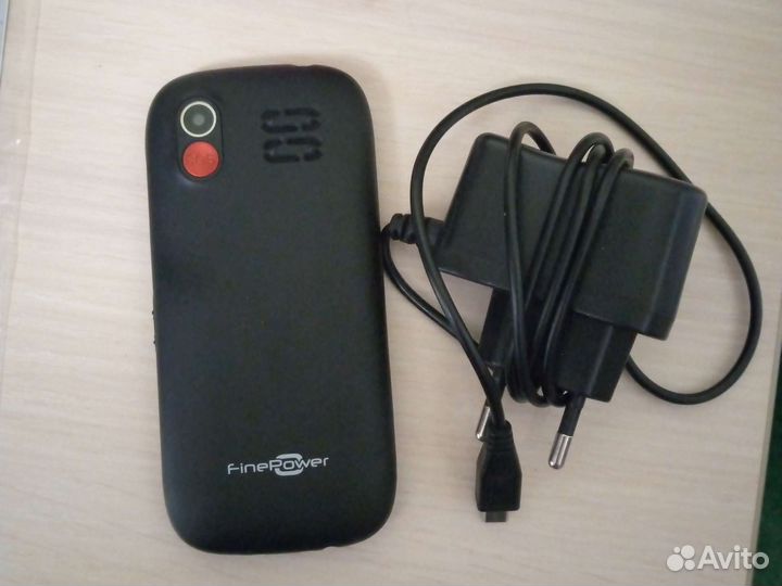 Телефоны и фотоаппарат