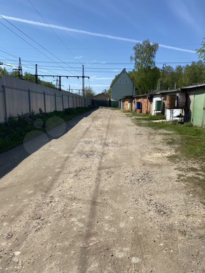 Гараж, > 30 м²