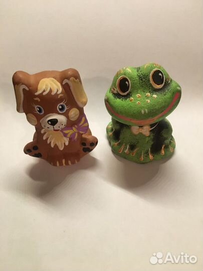 Колокольчики и фигурки из глины