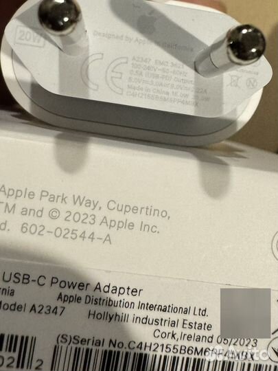 Зарядное устройство для телефона iPhone 20w