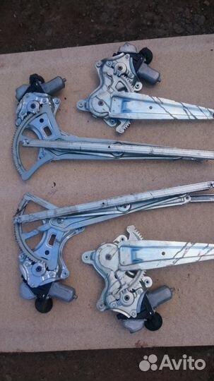 Стеклоподьемник Toyota Land Cruiser 200