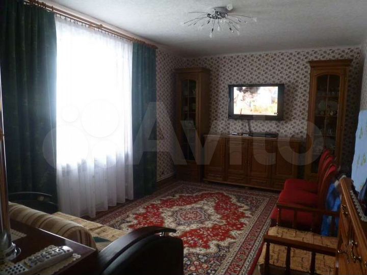 2-к. квартира, 42 м², 1/2 эт.