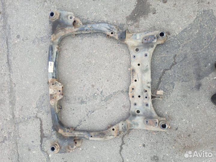 Подрамник передний Kia Ceed универсал D4FB 2008