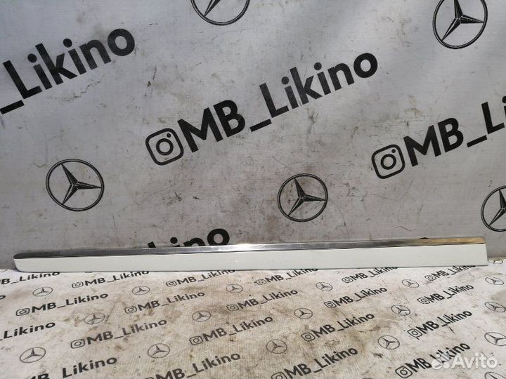 Молдинг двери передний левый Mercedes Gl X164