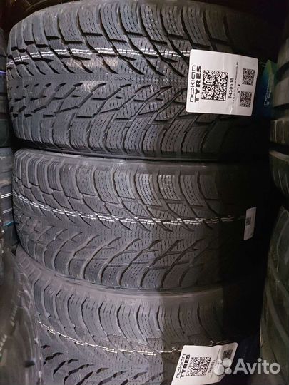 Nokian Tyres Hakkapeliitta R3 SUV 235/60 R18 107R