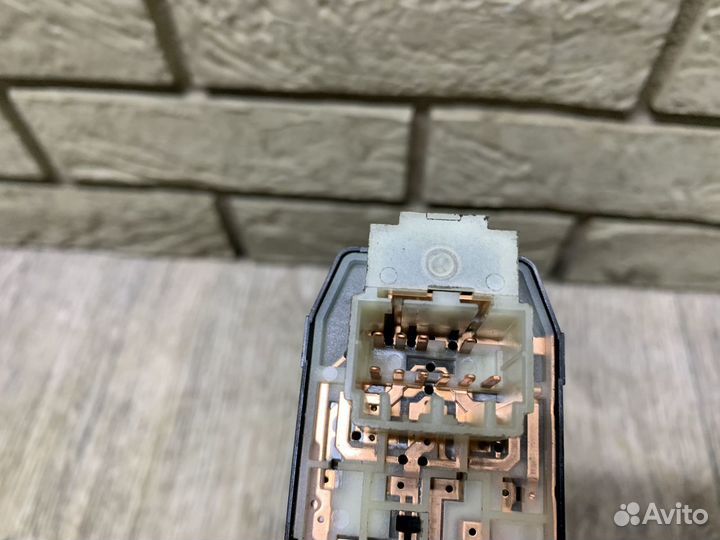 Hyundai Sonata Переключатель регулировки зеркала