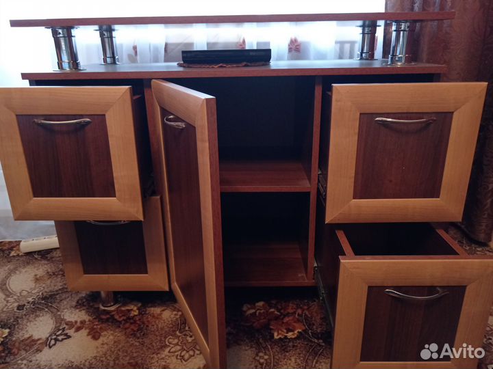 Тумба под телевизор