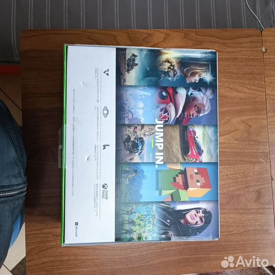 Xbox series s, новый, гарантия 12 месяцев