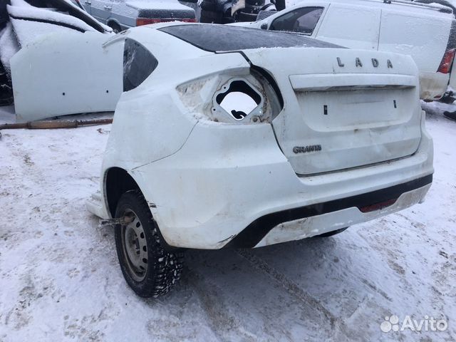 Задние крылья Лада гранта лифтбек
