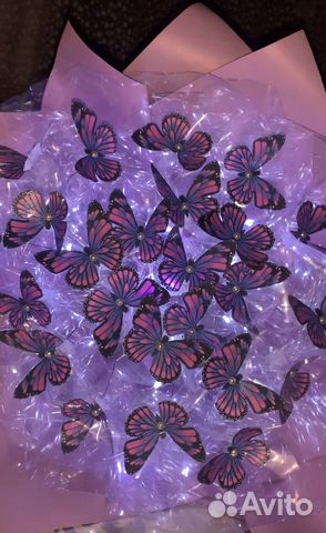Букет бабочек светящихся