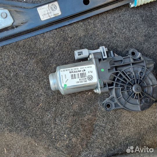 VW Polo 5 Sedan стеклоподьёмник передний моторчик