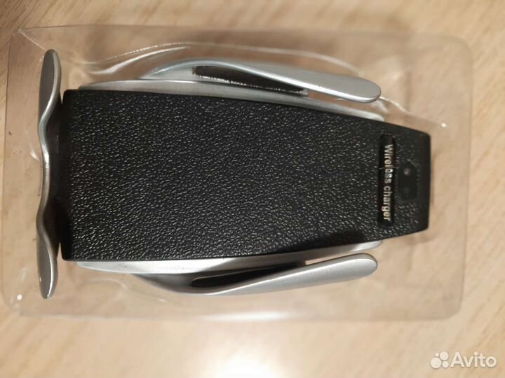 Держатель для телефона в машину