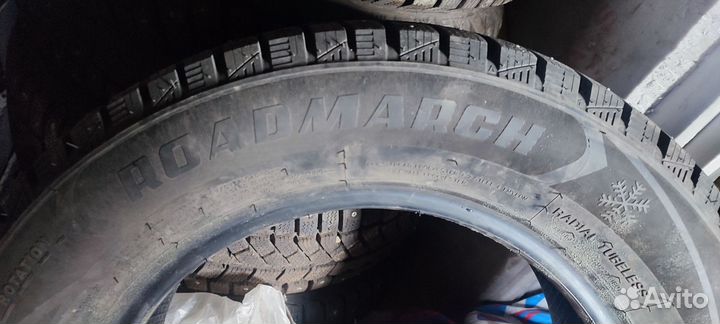 Roadmarch Winter XPro Studs 77 195/65 R15 82T